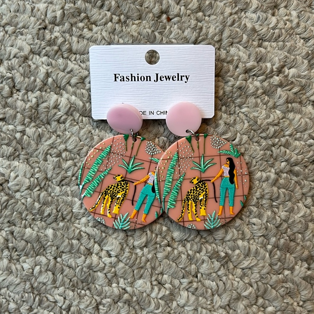 Woman’s Earrings